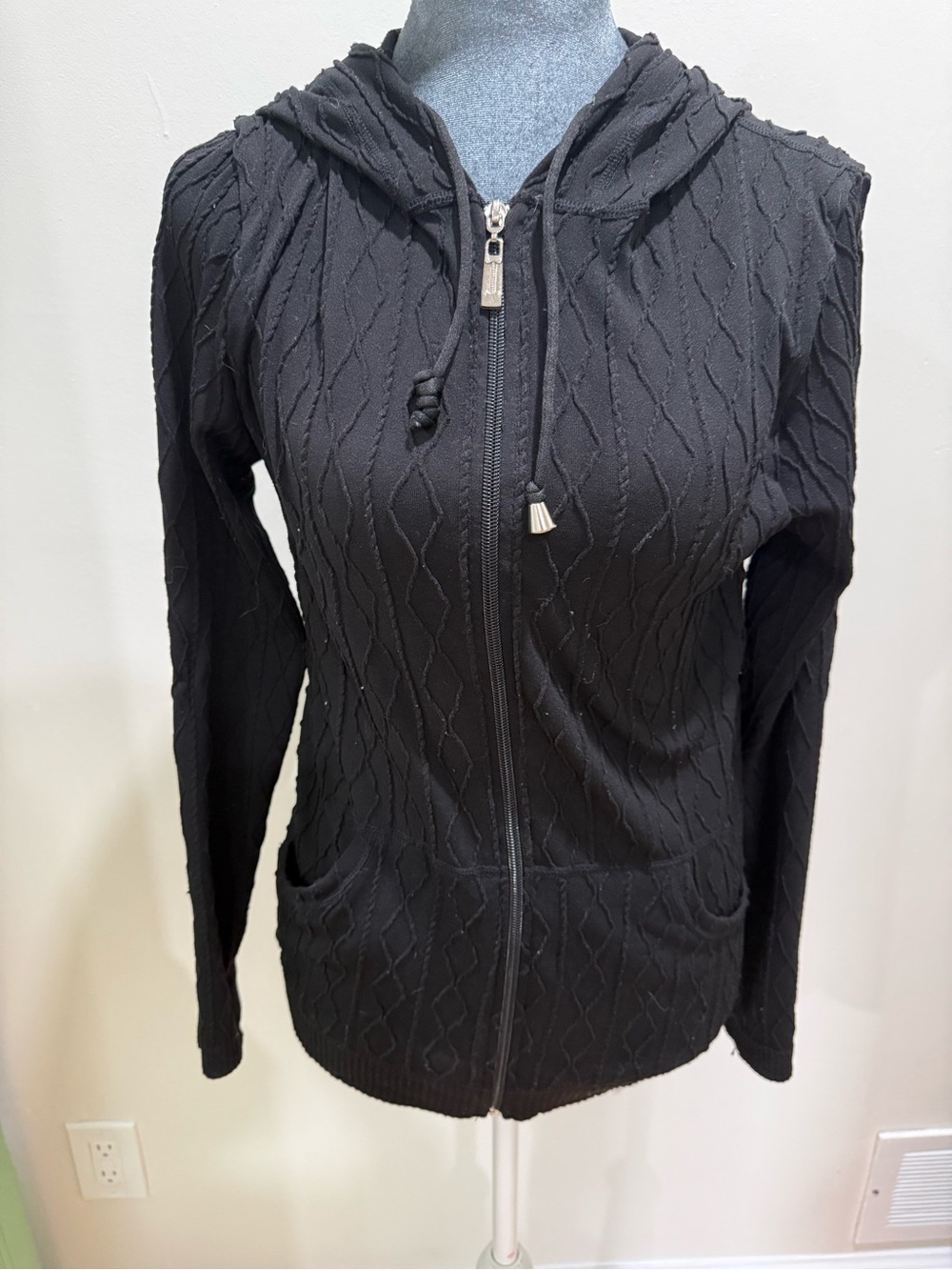 JULIA by love J Black Tee Top